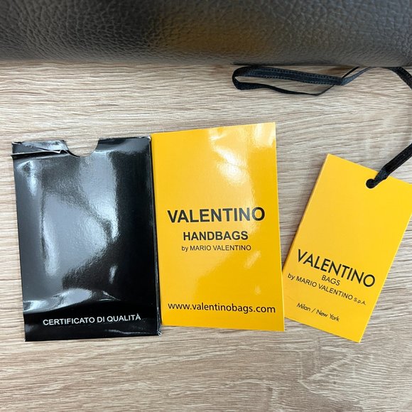 Valentino Bags by Mario Valentino Omia Iron One Size Excellent Condition - Picture 9 of 12